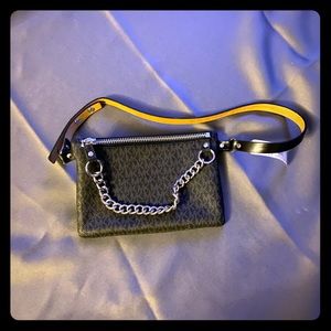 MK belted fanny pack.